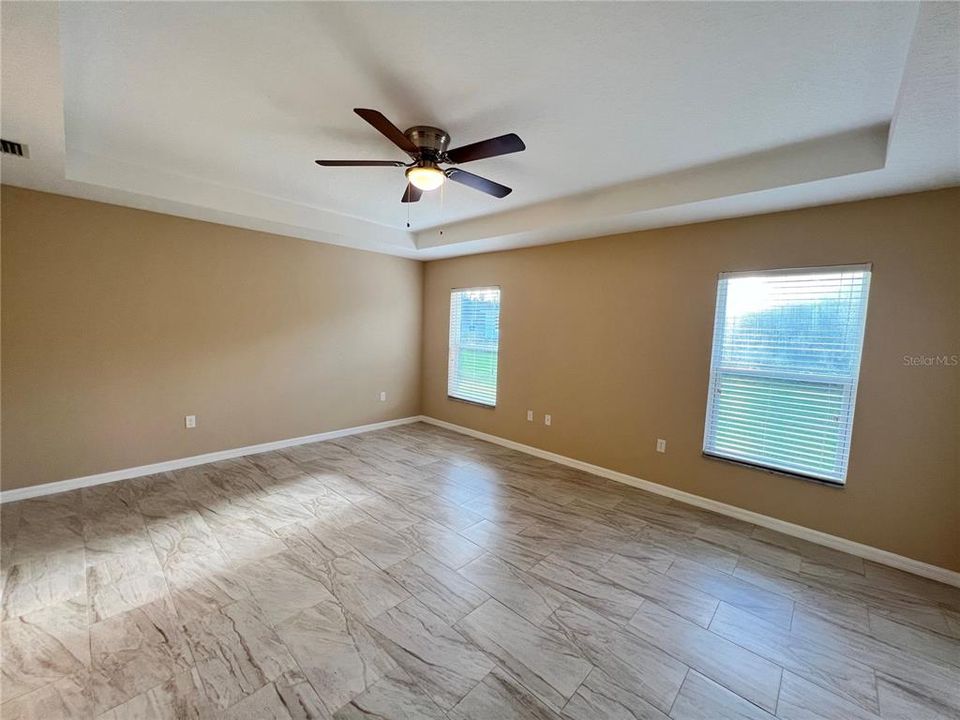 En Renta: $2,200 (4 camas, 2 baños, 2208 Pies cuadrados)