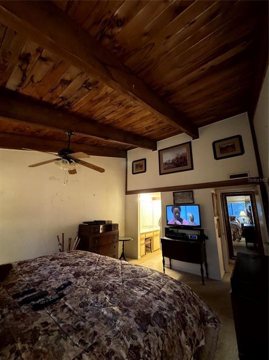 En Venta: $175,000 (2 camas, 2 baños, 1599 Pies cuadrados)