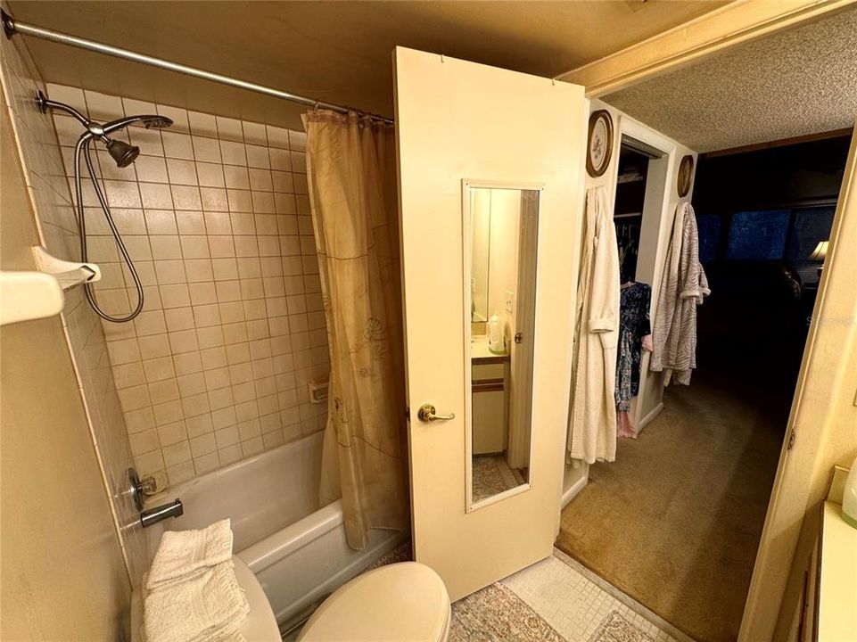 En Venta: $175,000 (2 camas, 2 baños, 1599 Pies cuadrados)