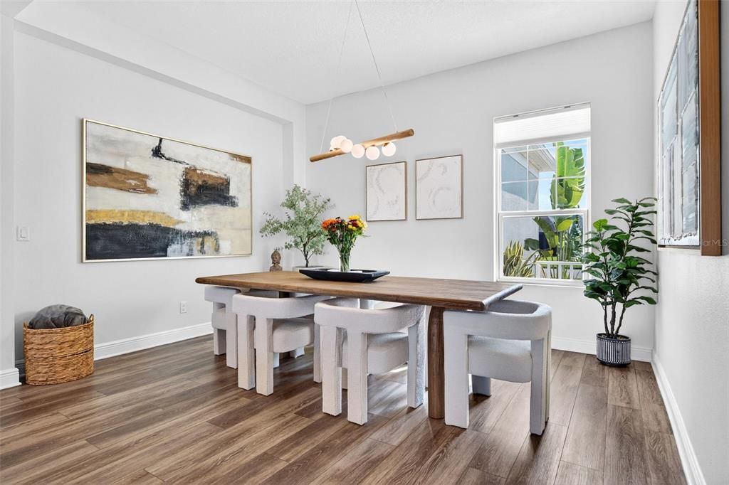 En Venta: $795,000 (3 camas, 3 baños, 2558 Pies cuadrados)