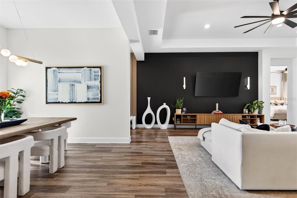 En Venta: $795,000 (3 camas, 3 baños, 2558 Pies cuadrados)