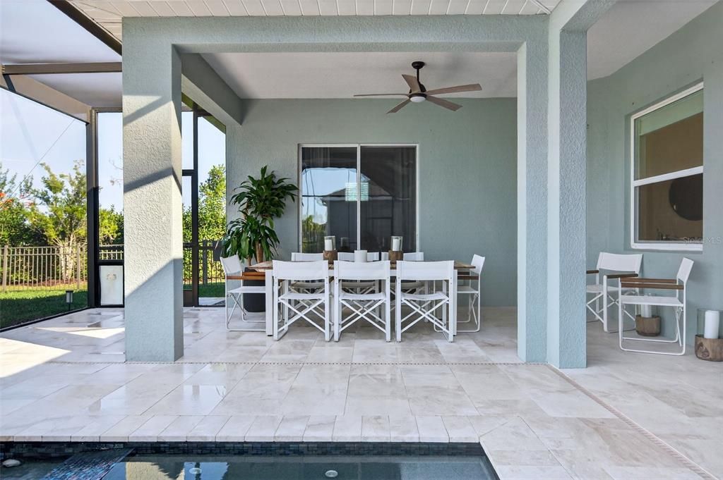 En Venta: $795,000 (3 camas, 3 baños, 2558 Pies cuadrados)