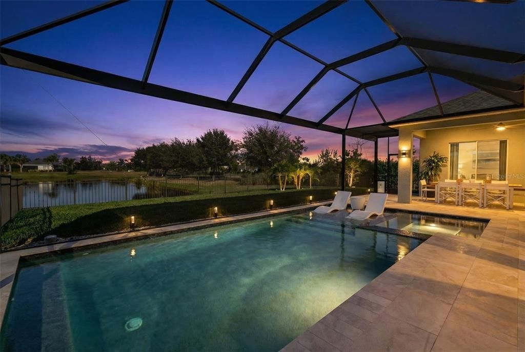 En Venta: $795,000 (3 camas, 3 baños, 2558 Pies cuadrados)