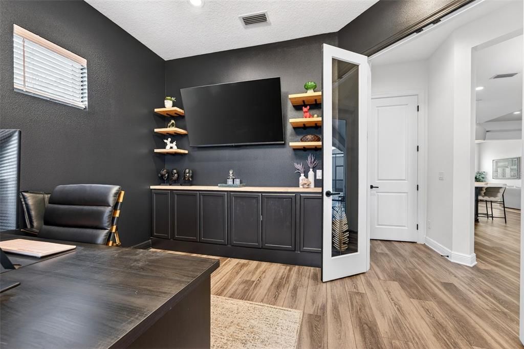 En Venta: $795,000 (3 camas, 3 baños, 2558 Pies cuadrados)