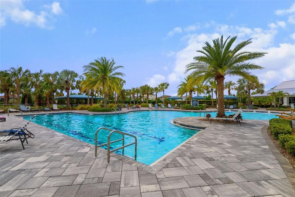 En Venta: $795,000 (3 camas, 3 baños, 2558 Pies cuadrados)