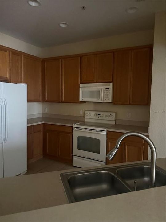 出租: $1,600 (3 贝兹, 2 浴室, 1433 平方英尺)