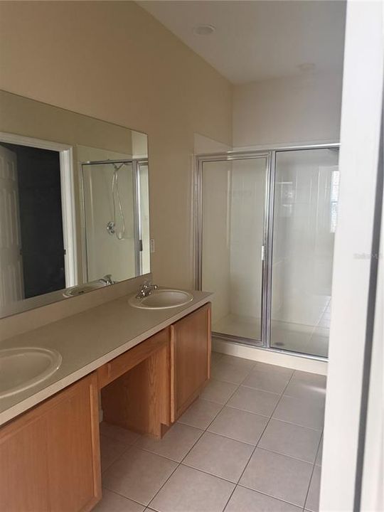 出租: $1,600 (3 贝兹, 2 浴室, 1433 平方英尺)