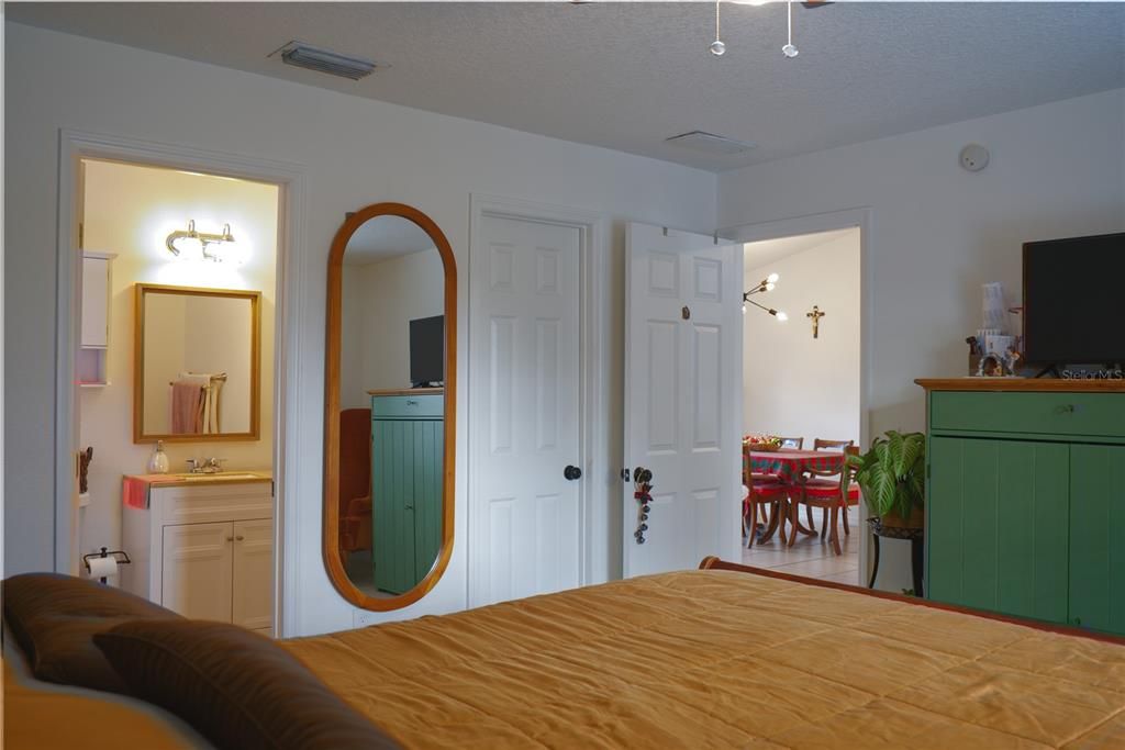 En Venta: $210,000 (3 camas, 2 baños, 1161 Pies cuadrados)