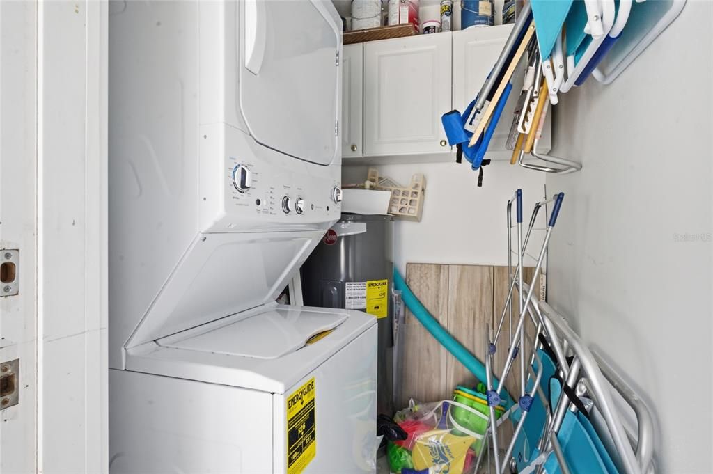 For Sale: $580,000 (2 beds, 2 baths, 1165 Square Feet)