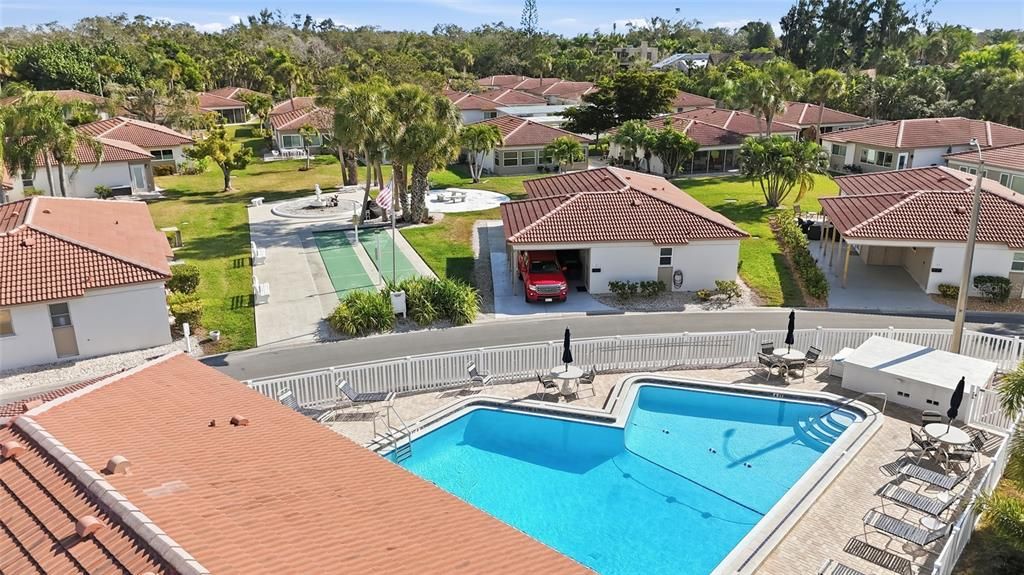 For Sale: $580,000 (2 beds, 2 baths, 1165 Square Feet)