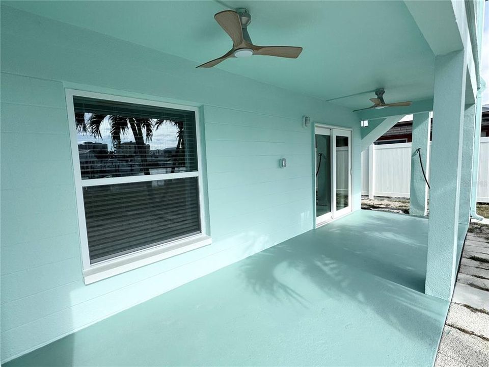 В аренду: $2,350 (2 спален, 1 ванн, 800 Квадратных фут)