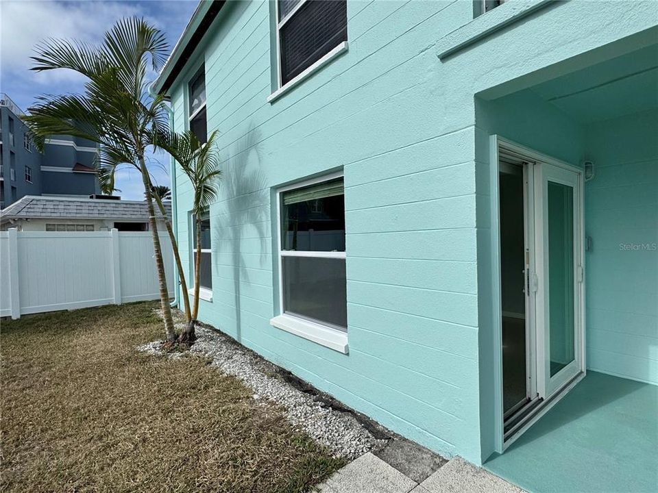 В аренду: $2,350 (2 спален, 1 ванн, 800 Квадратных фут)