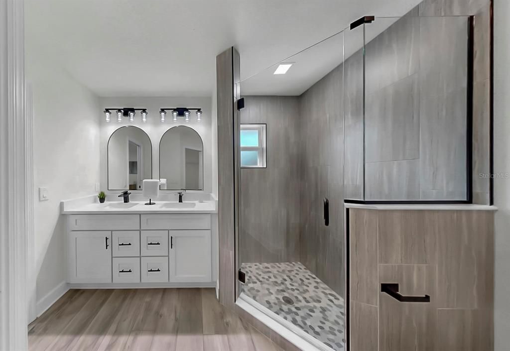 待售: $390,000 (3 贝兹, 2 浴室, 1750 平方英尺)