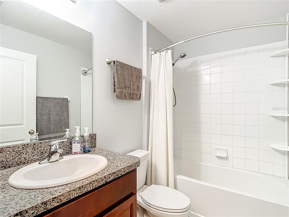 En Venta: $328,900 (3 camas, 2 baños, 1540 Pies cuadrados)