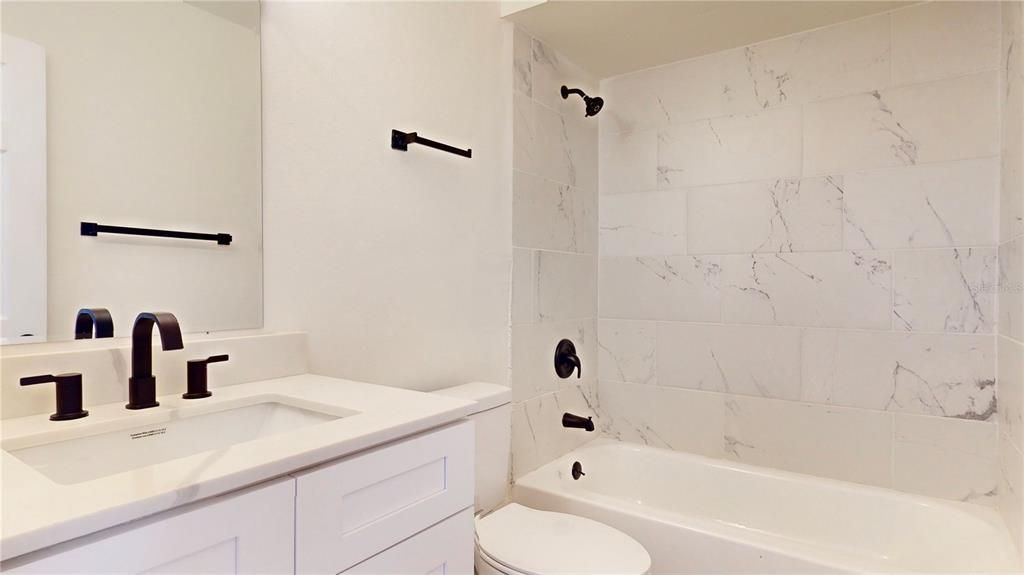 На продажу: $445,000 (4 спален, 0 ванн, 1500 Квадратных фут)