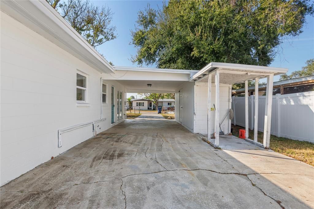 For Sale: $299,990 (3 beds, 1 baths, 1118 Square Feet)