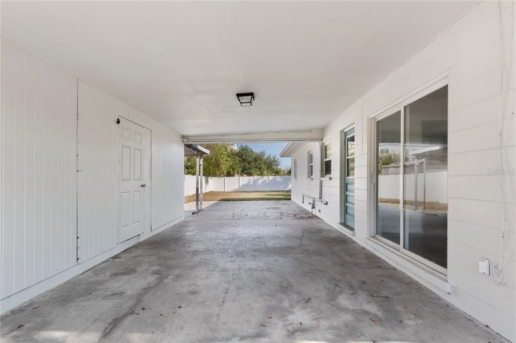 For Sale: $299,990 (3 beds, 1 baths, 1118 Square Feet)