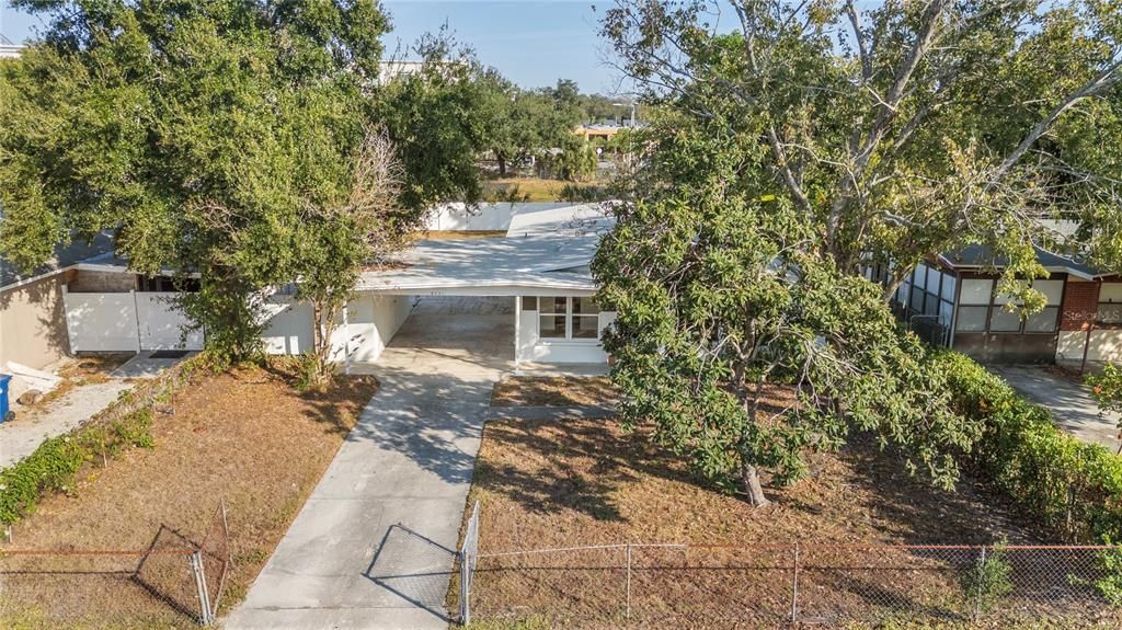 For Sale: $299,990 (3 beds, 1 baths, 1118 Square Feet)