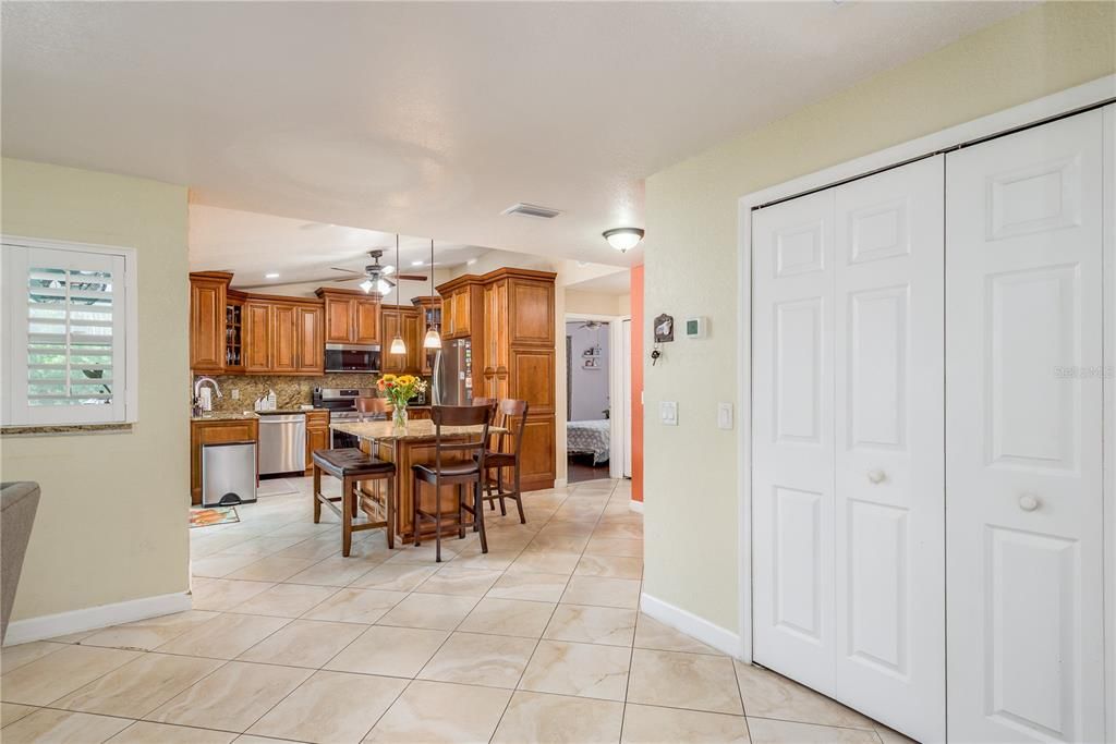 待售: $525,000 (3 贝兹, 2 浴室, 1394 平方英尺)