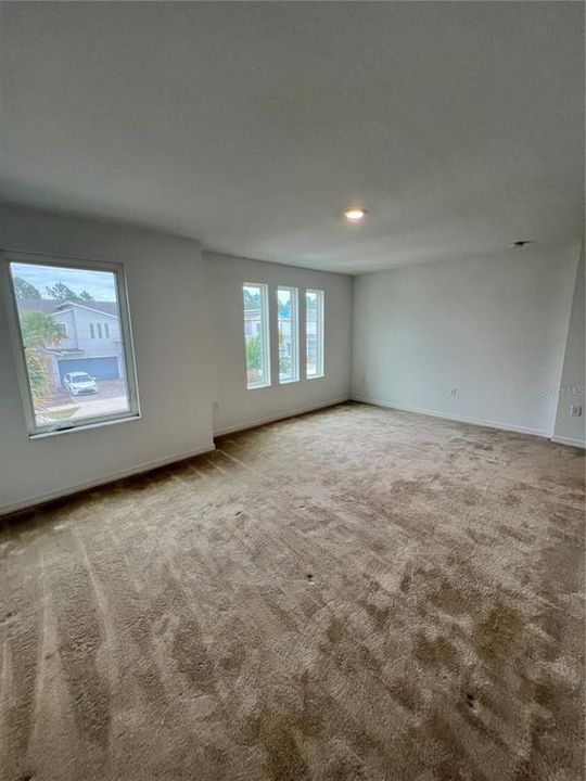 En Venta: $296,468 (3 camas, 2 baños, 2043 Pies cuadrados)