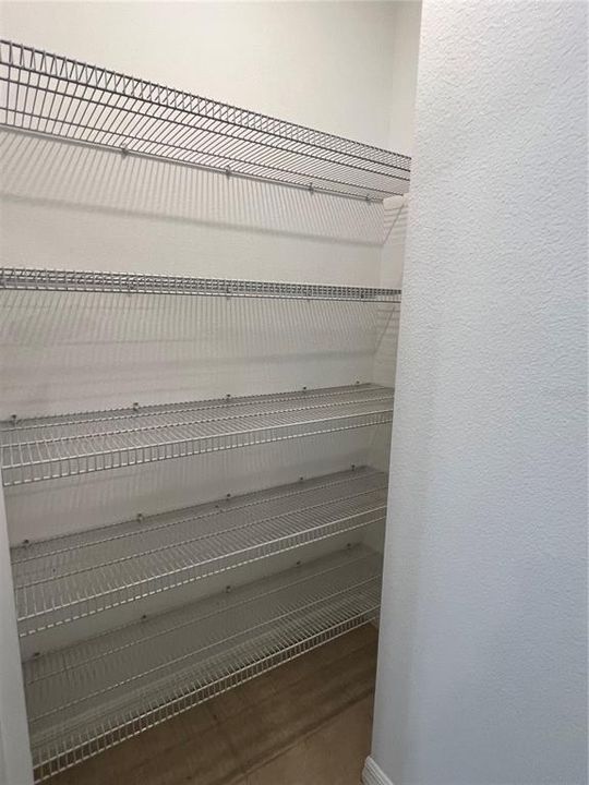 En Venta: $296,468 (3 camas, 2 baños, 2043 Pies cuadrados)