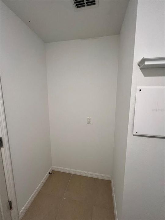 En Venta: $296,468 (3 camas, 2 baños, 2043 Pies cuadrados)