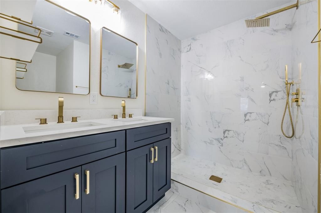 For Sale: $529,900 (4 beds, 2 baths, 1278 Square Feet)