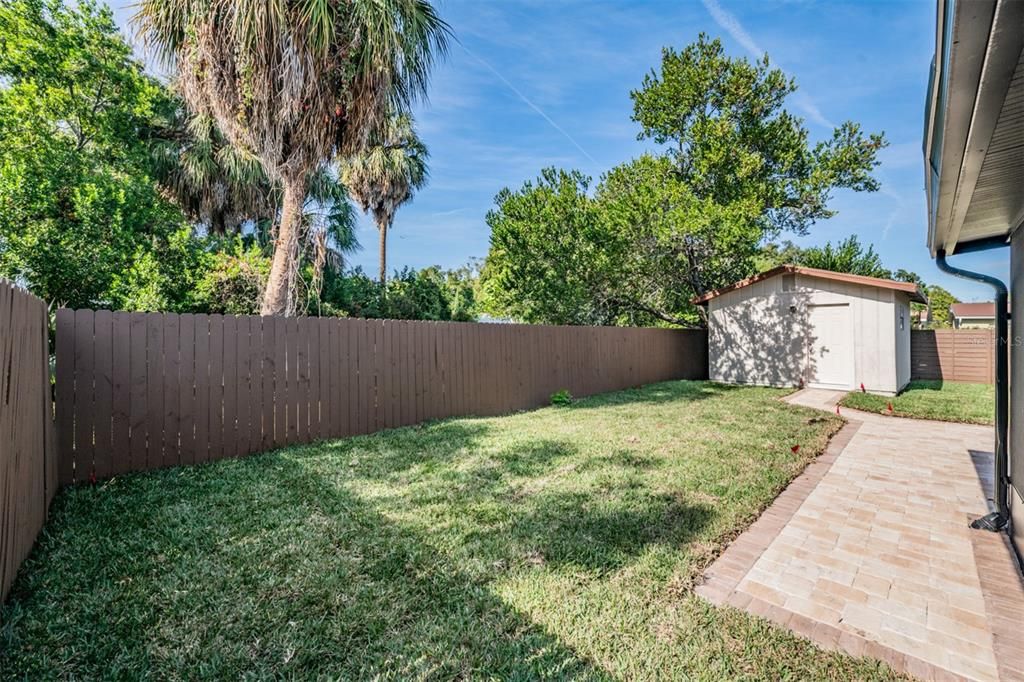 For Sale: $529,900 (4 beds, 2 baths, 1278 Square Feet)