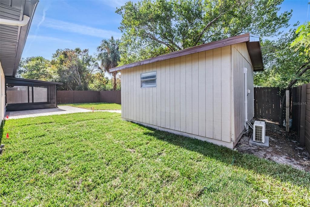 For Sale: $529,900 (4 beds, 2 baths, 1278 Square Feet)