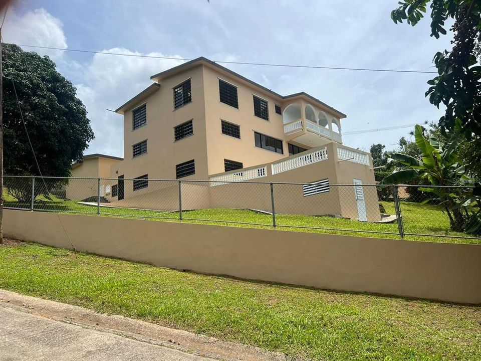 На продажу: $445,000 (3 спален, 2 ванн, 2921 Квадратных фут)