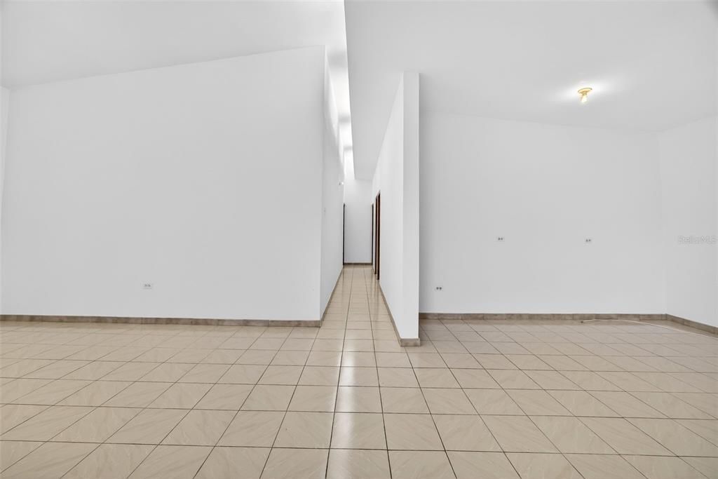 На продажу: $445,000 (3 спален, 2 ванн, 2921 Квадратных фут)