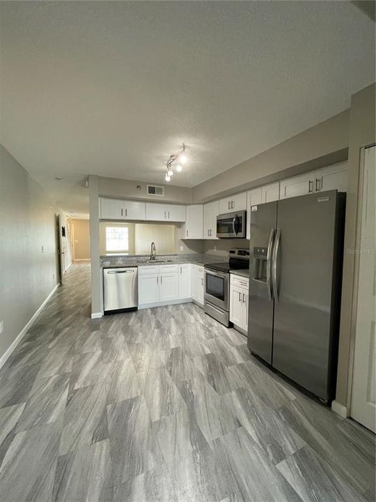 For Rent: $2,000 (2 beds, 2 baths, 1260 Square Feet)