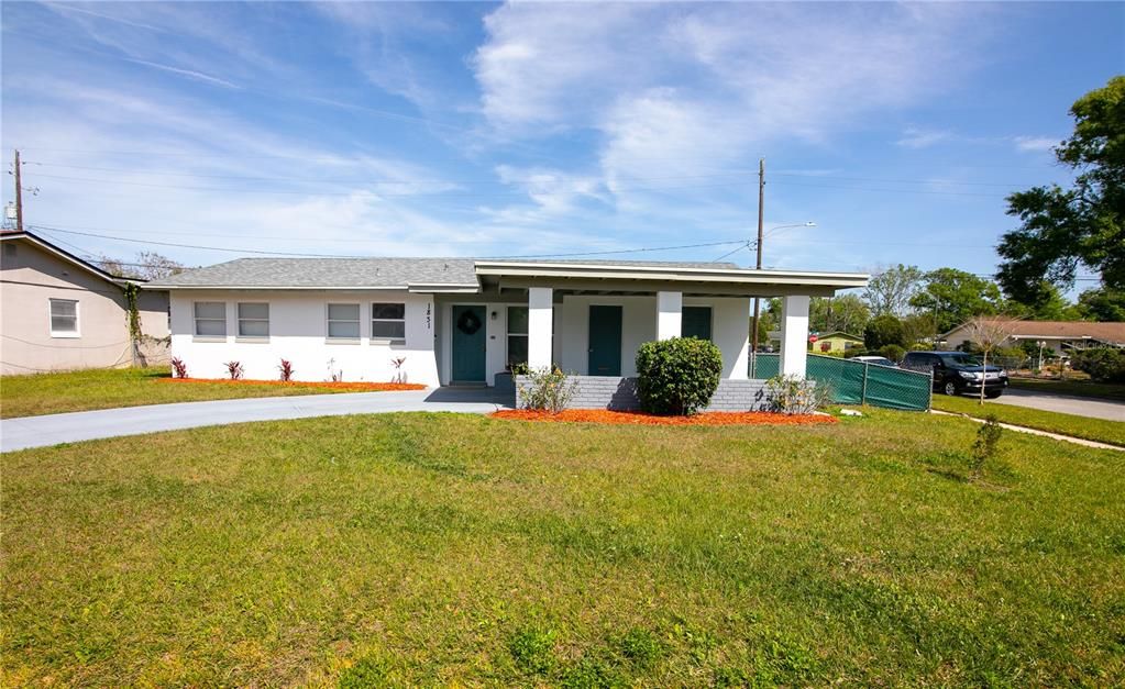 На продажу: $295,000 (3 спален, 2 ванн, 1170 Квадратных фут)