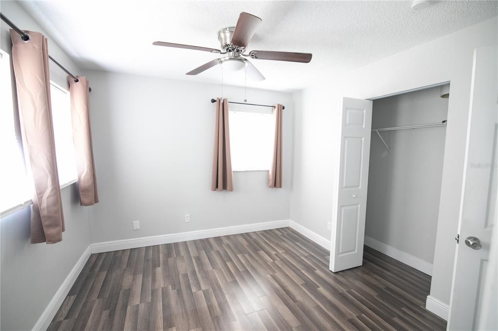 На продажу: $295,000 (3 спален, 2 ванн, 1170 Квадратных фут)