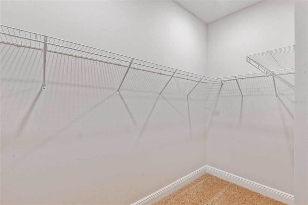 En Venta: $338,519 (4 camas, 3 baños, 1985 Pies cuadrados)