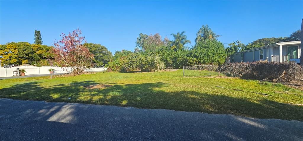 En Venta: $95,000 (0.18 acres)