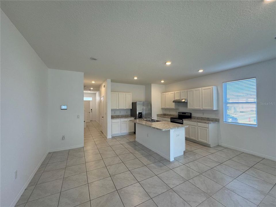 For Rent: $1,795 (3 beds, 2 baths, 1625 Square Feet)