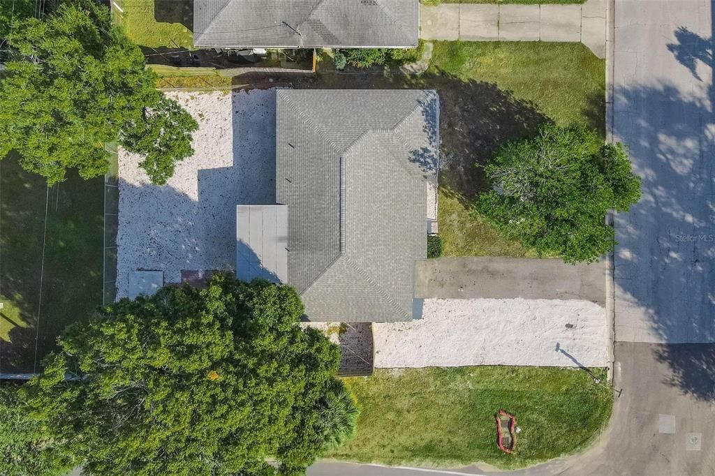 For Sale: $350,000 (2 beds, 1 baths, 1085 Square Feet)