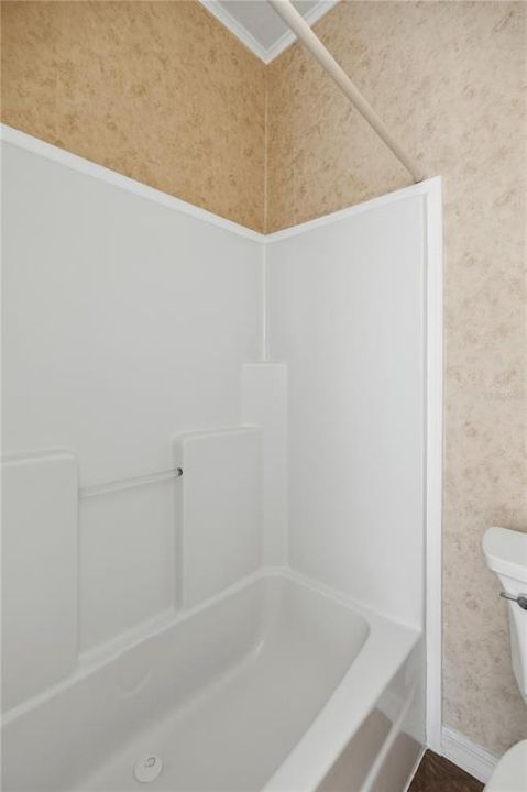 En Venta: $187,000 (3 camas, 2 baños, 1350 Pies cuadrados)