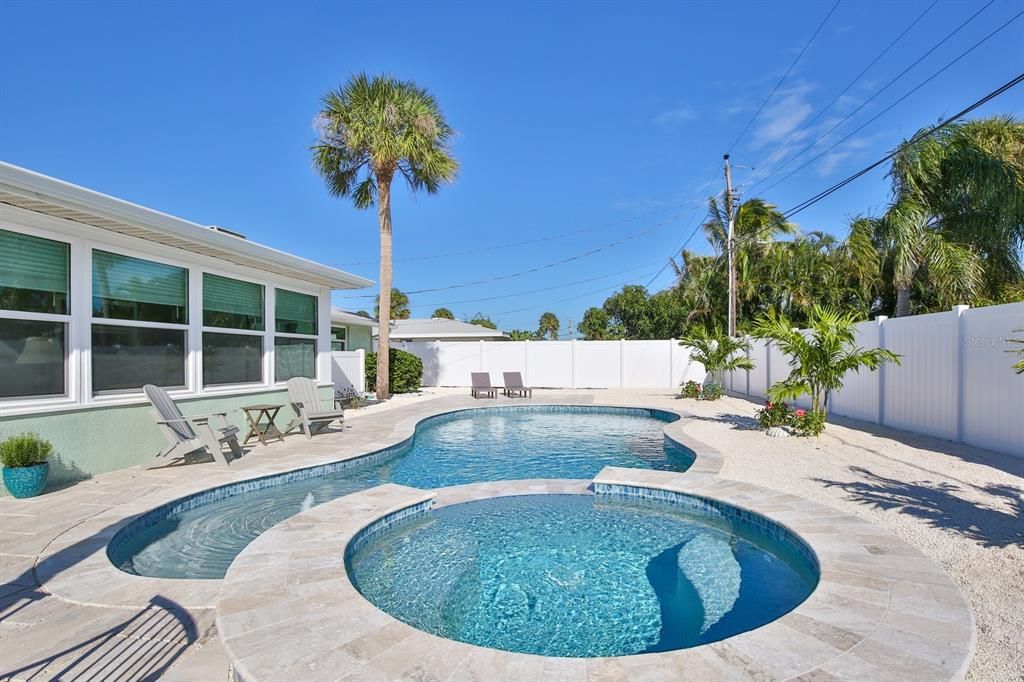 For Sale: $1,395,000 (3 beds, 2 baths, 1396 Square Feet)