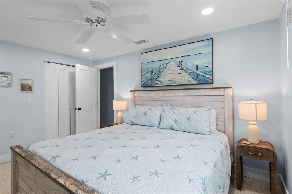 For Sale: $1,395,000 (3 beds, 2 baths, 1396 Square Feet)