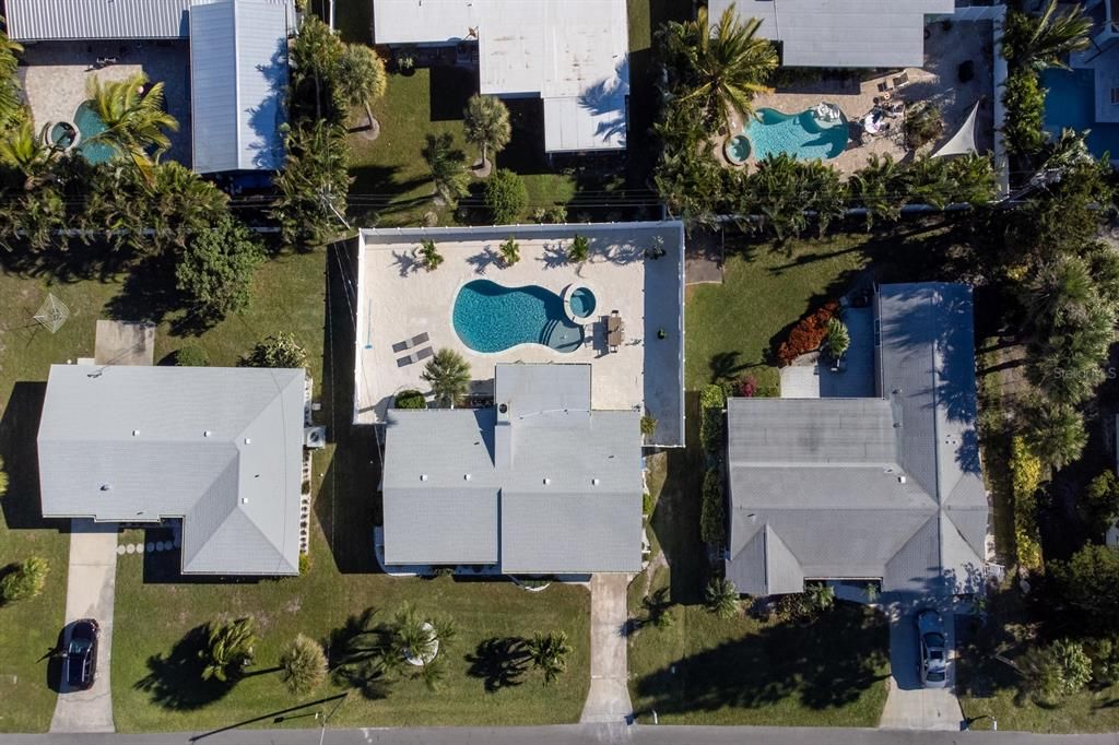 For Sale: $1,395,000 (3 beds, 2 baths, 1396 Square Feet)