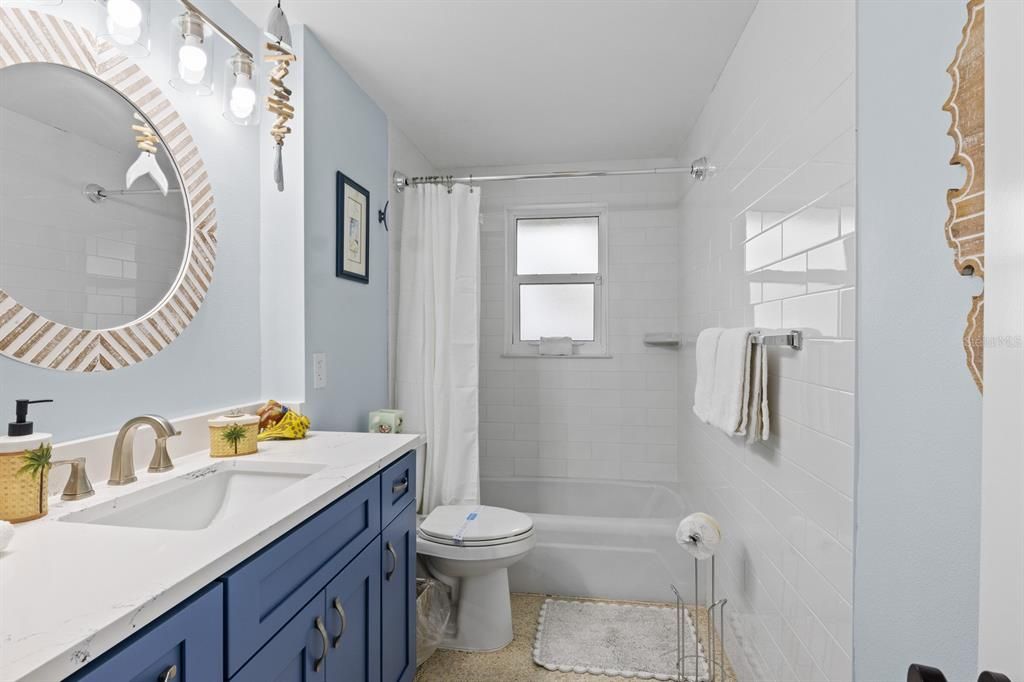 For Sale: $1,395,000 (3 beds, 2 baths, 1396 Square Feet)