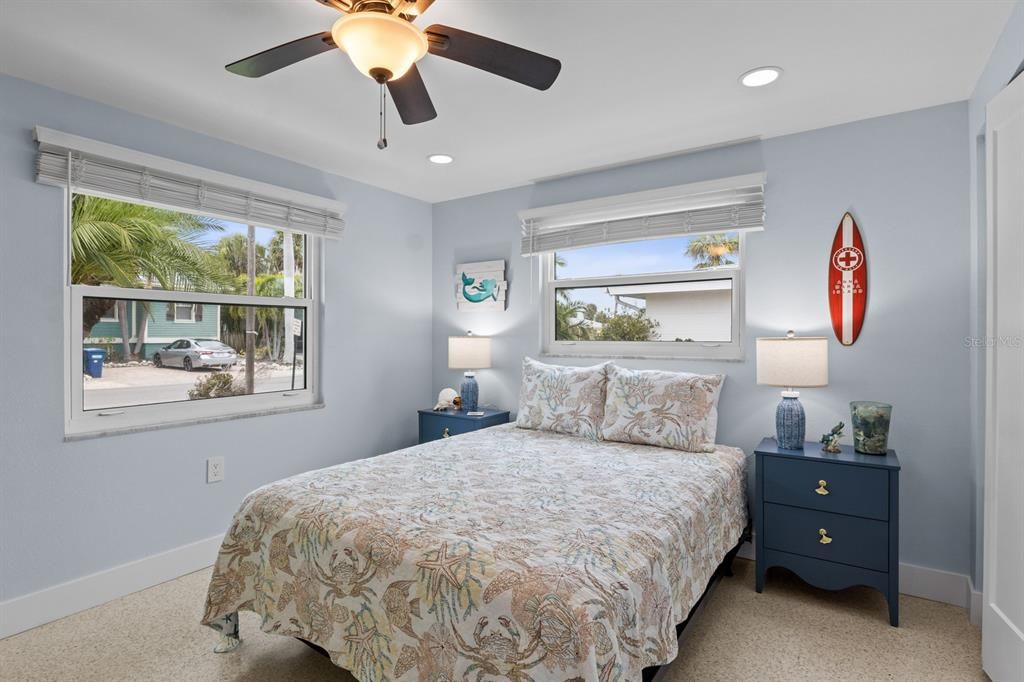 For Sale: $1,395,000 (3 beds, 2 baths, 1396 Square Feet)