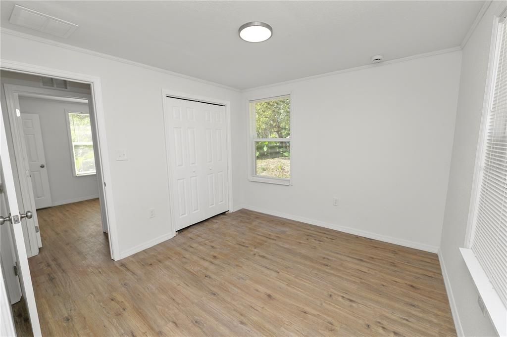 待售: $219,000 (3 贝兹, 2 浴室, 1002 平方英尺)