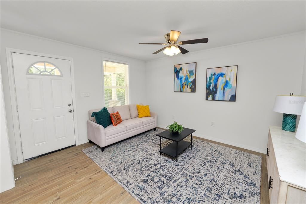 待售: $219,000 (3 贝兹, 2 浴室, 1002 平方英尺)