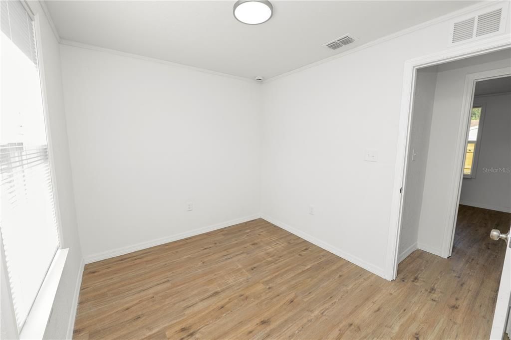 待售: $219,000 (3 贝兹, 2 浴室, 1002 平方英尺)