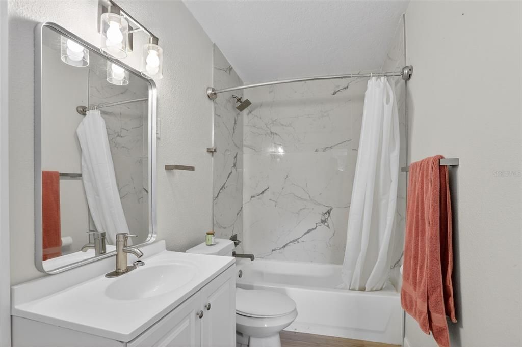 En Venta: $420,000 (4 camas, 2 baños, 1477 Pies cuadrados)