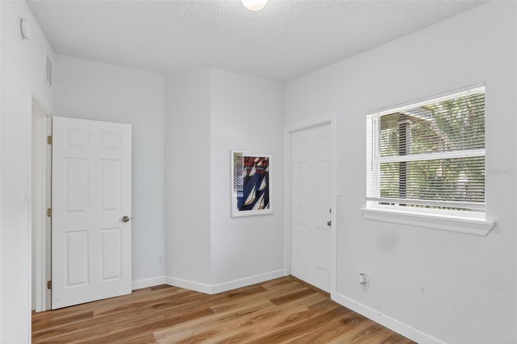 En Venta: $420,000 (4 camas, 2 baños, 1477 Pies cuadrados)