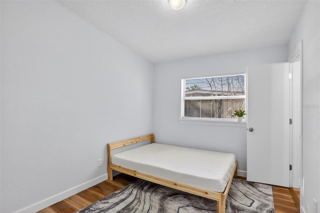 En Venta: $420,000 (4 camas, 2 baños, 1477 Pies cuadrados)